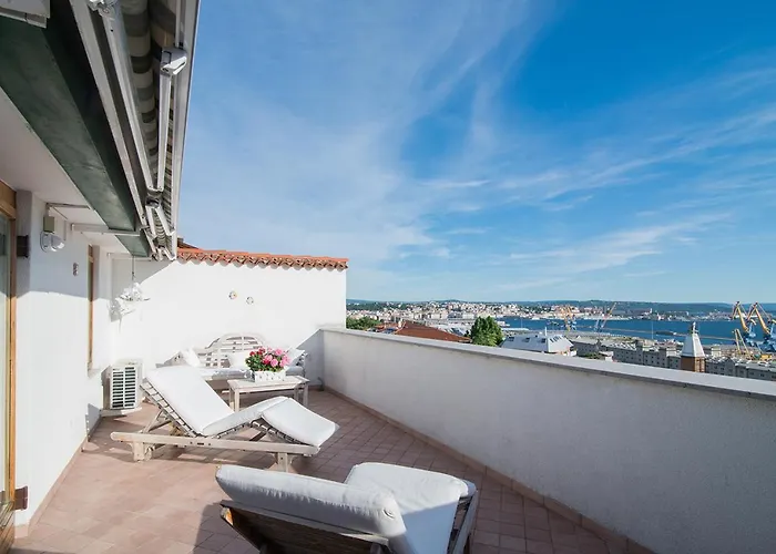 La Mansarda Delle Meraviglie Superior 4*