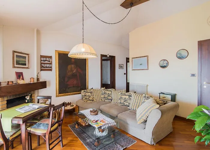 La Mansarda Delle Meraviglie Superior Panzió Trieszt